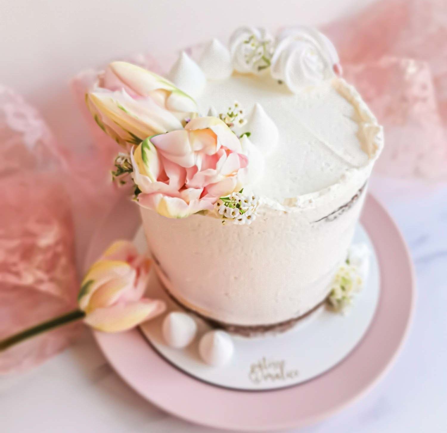 Gâteau Avec Glaçure Rose Belles Fleurs Et Argent Comestible Comme